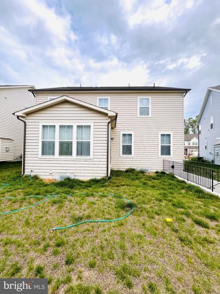 9875 Selkie Ln - Photo 2 of 19