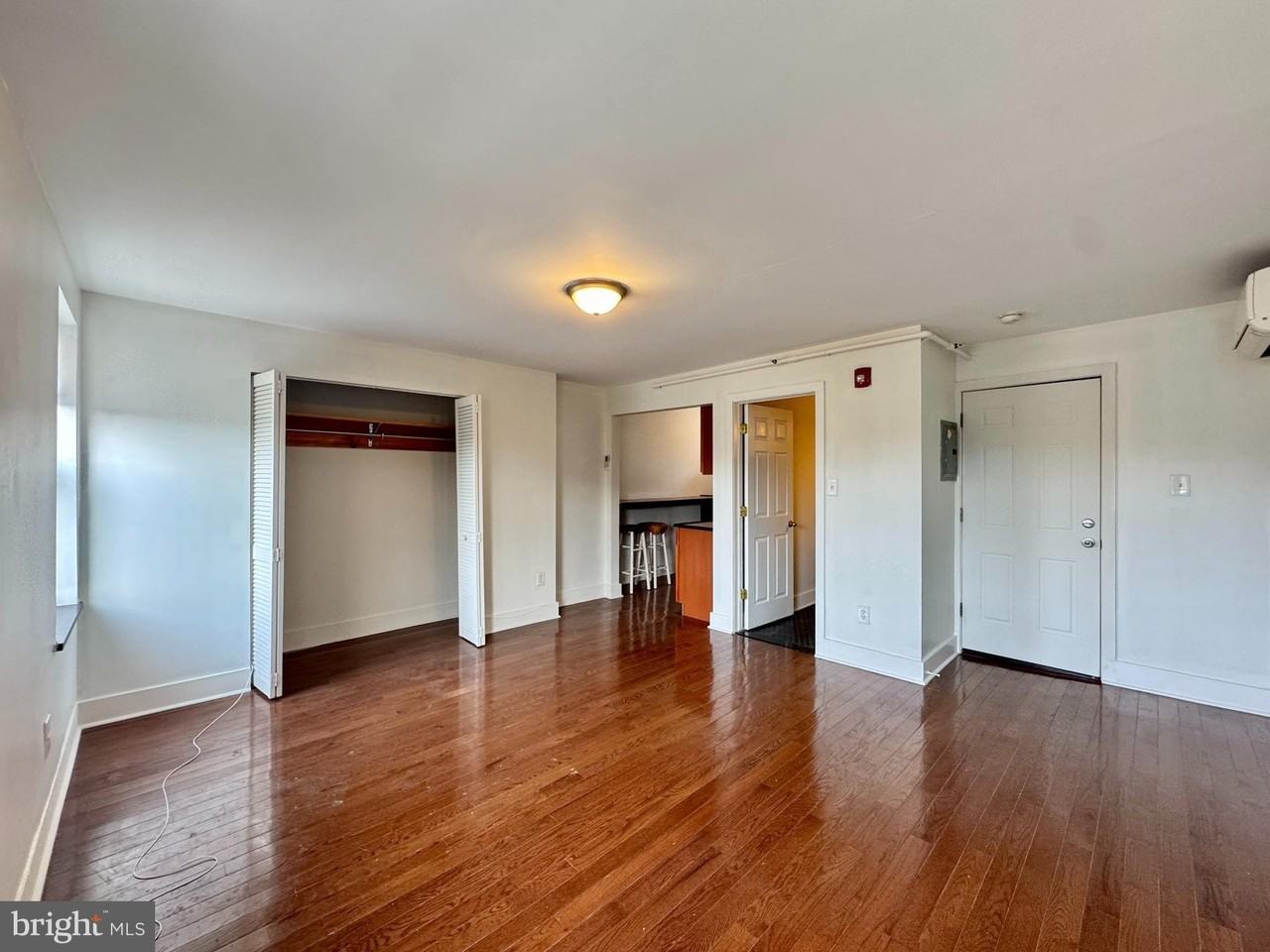 2228 Fairmount Ave #3 - Photo 2 of 9