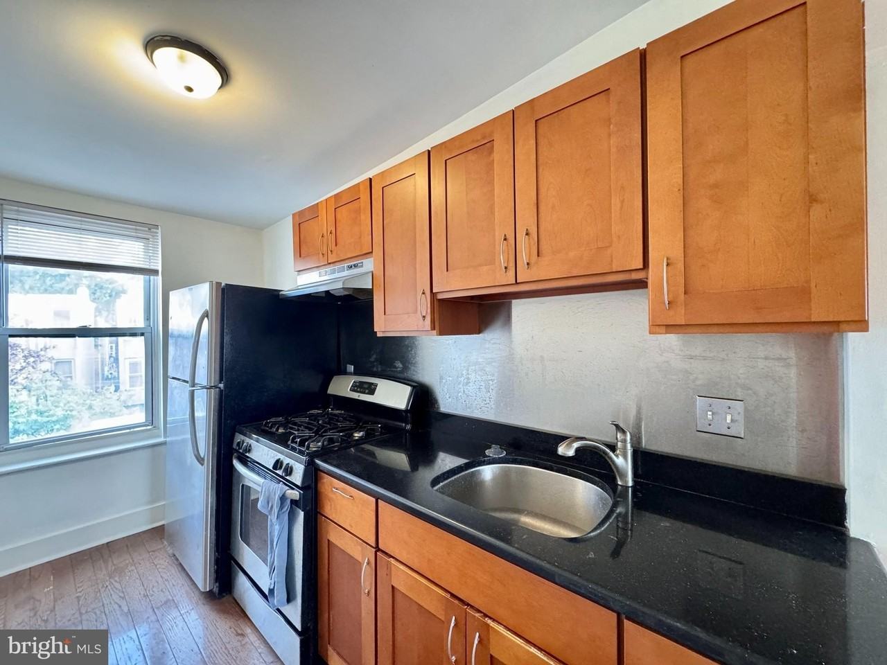 2228 Fairmount Ave #3 - Photo 7 of 9