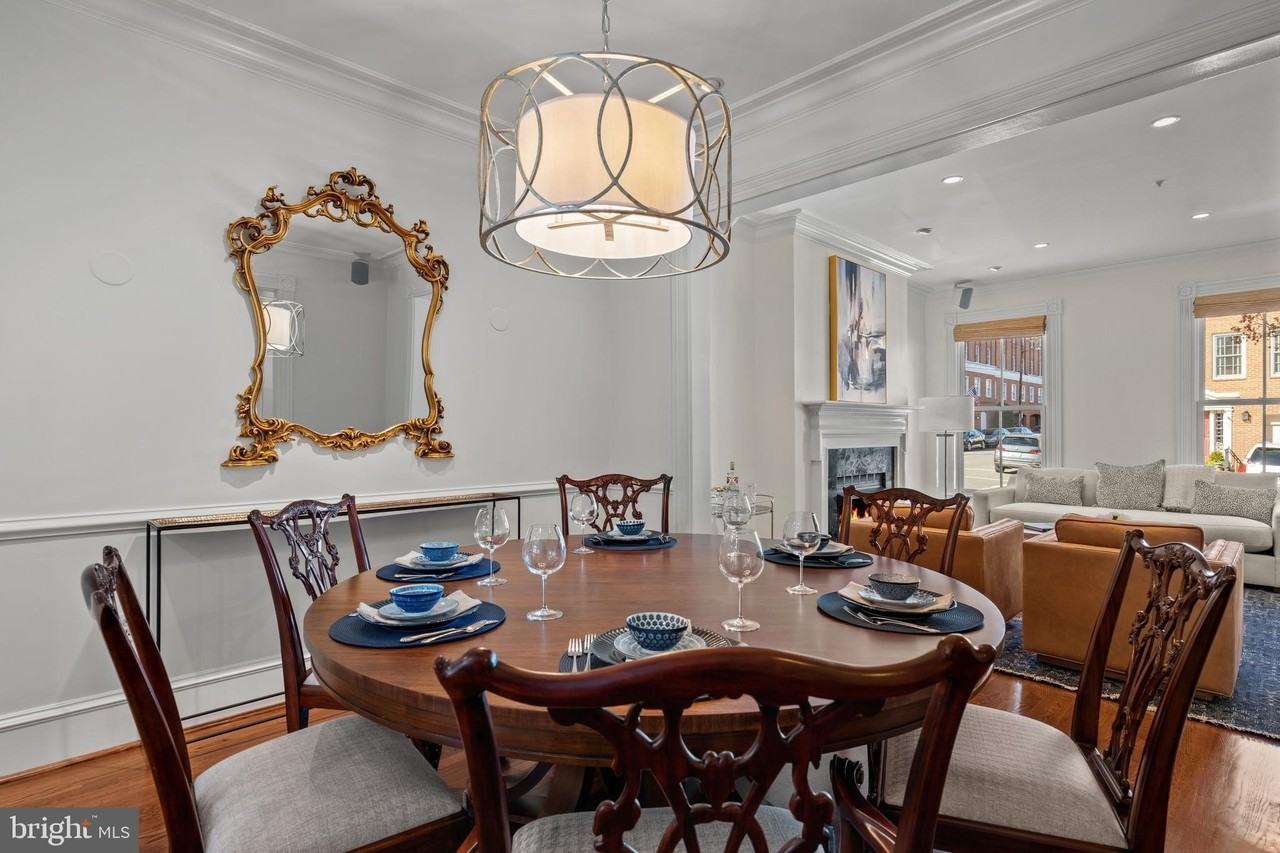 128 Queen St - Photo 3 of 28