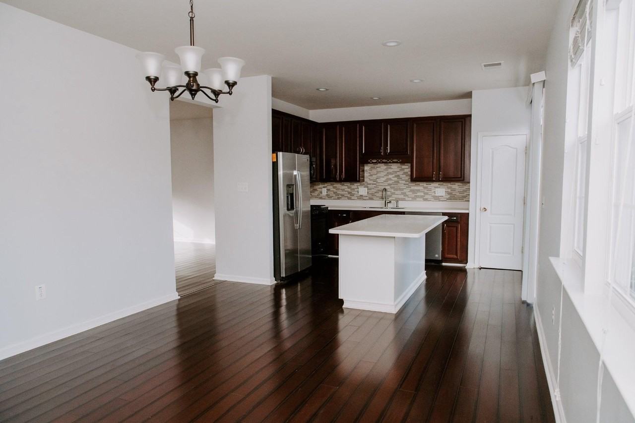 110 Quinton Oaks Cir - Photo 6 of 38