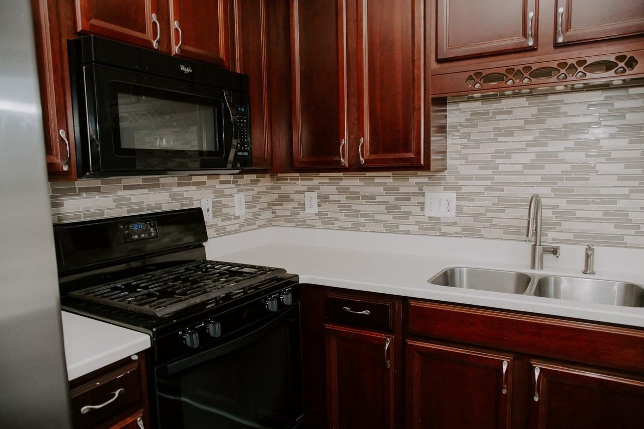 110 Quinton Oaks Cir - Photo 7 of 38