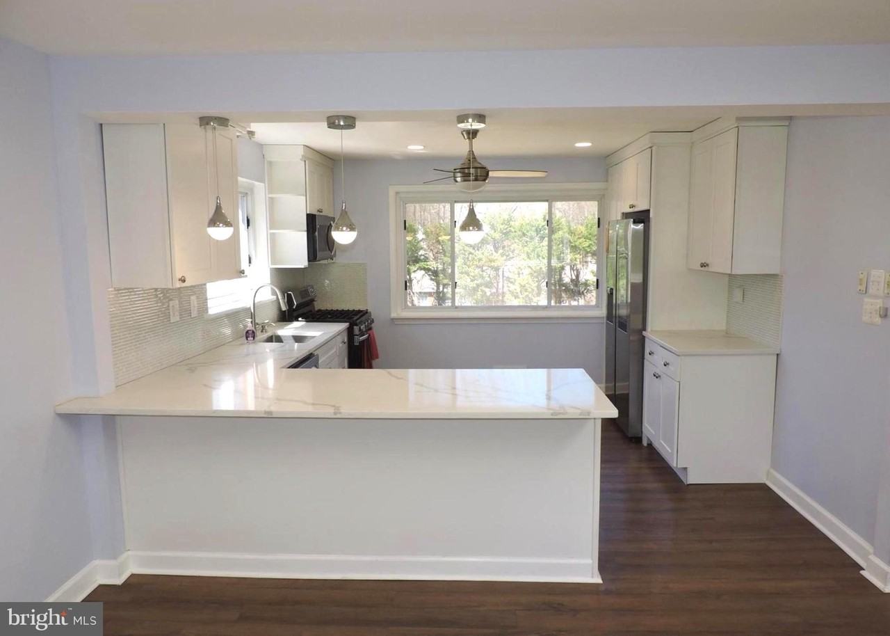 7815 Rebel Dr - Photo 7 of 28