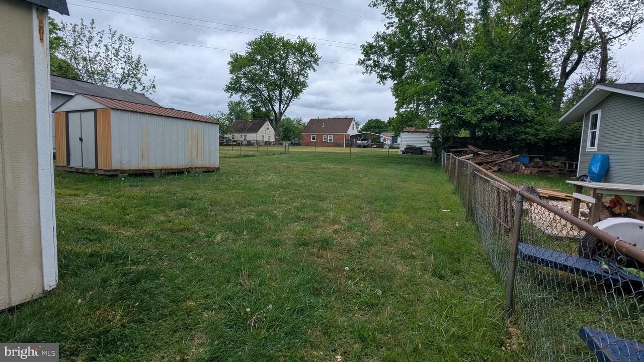 153 Polk Dr - Photo 6 of 6