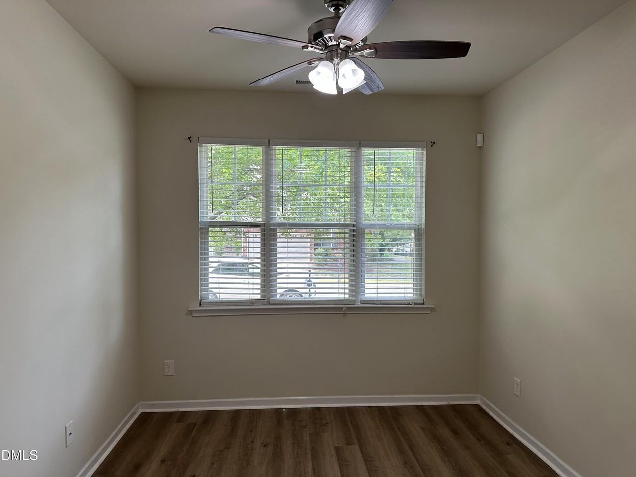 105 Hammond Wood Pl - Photo 3 of 41