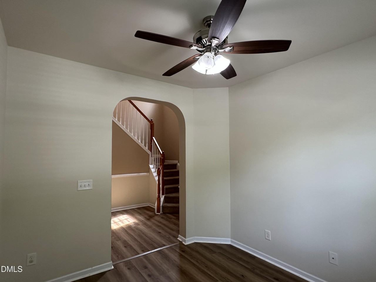 105 Hammond Wood Pl - Photo 4 of 41