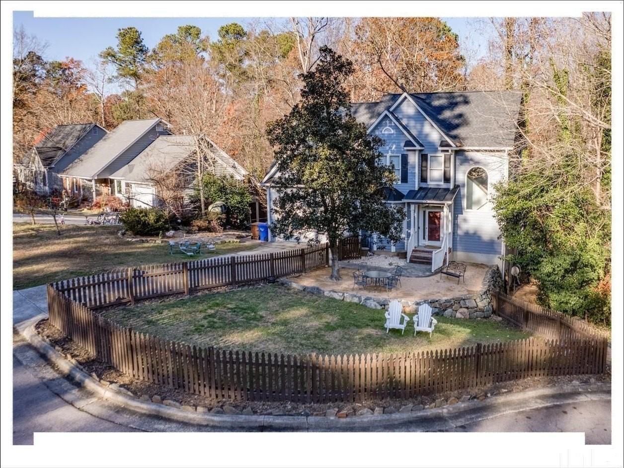 21 Prentiss Pl - Photo 3 of 39