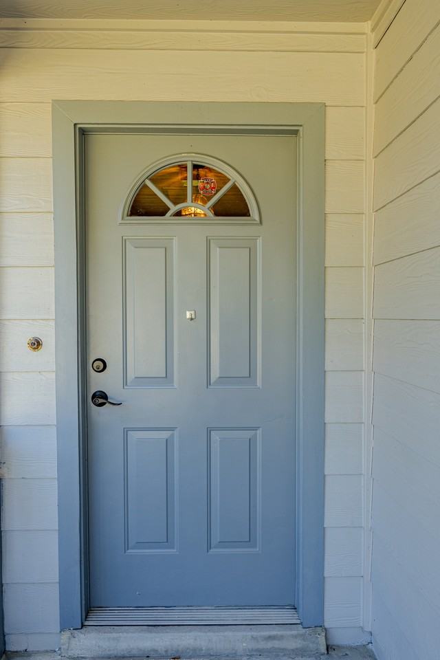 1011 Shayler Ave #1 - Photo 5 of 33