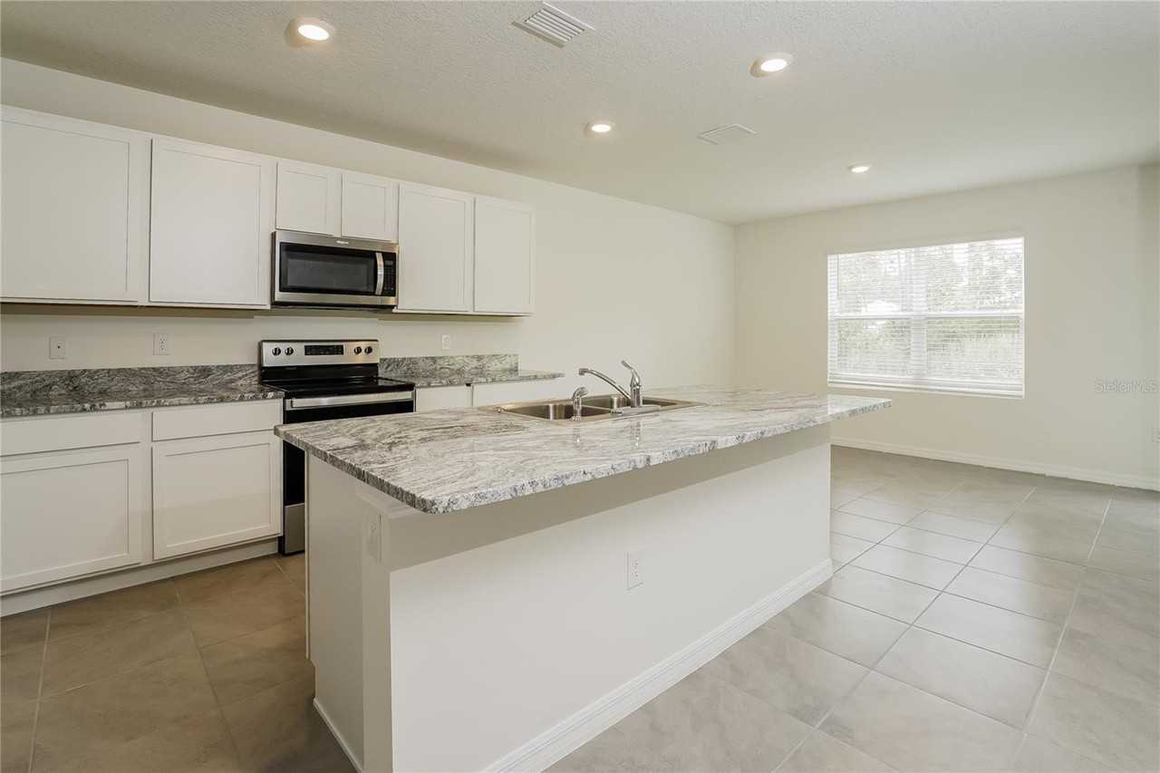 11 Hickory Course Radl - Photo 4 of 8