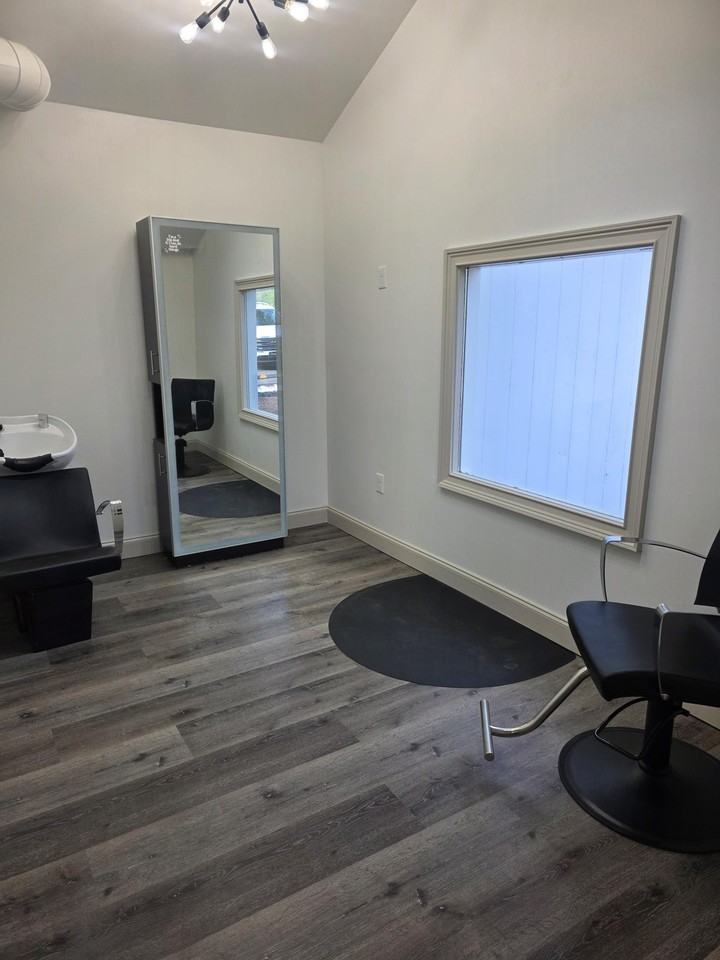 216 E Memorial Dr #1 - Photo 2 of 5