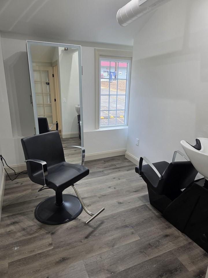 216 E Memorial Dr #1 - Photo 3 of 5