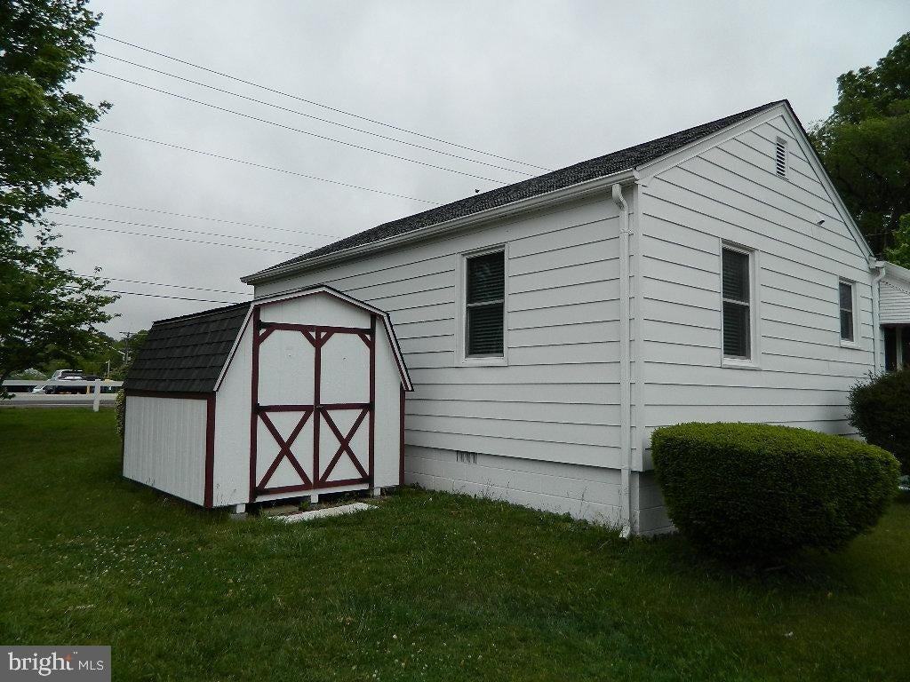 41665 Tudor Hall Rd - Photo 3 of 17