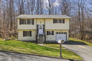 featured image of 15 Karen Rd