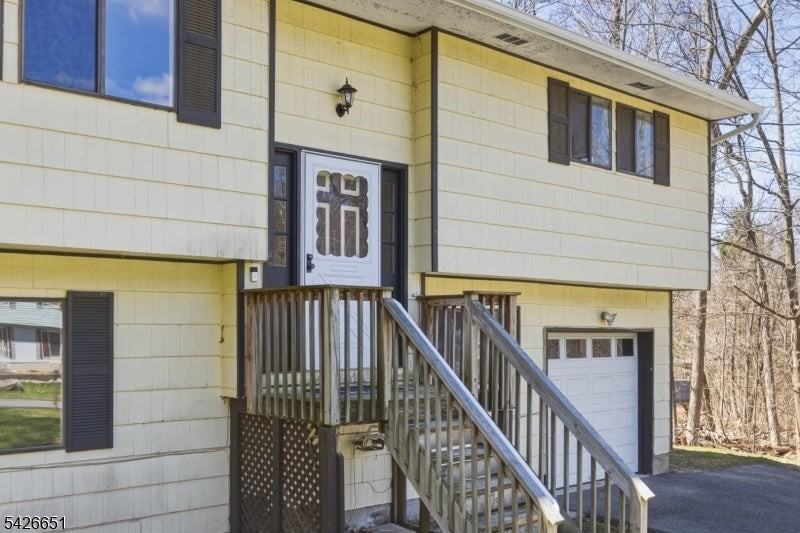 15 Karen Rd - Photo 5 of 33