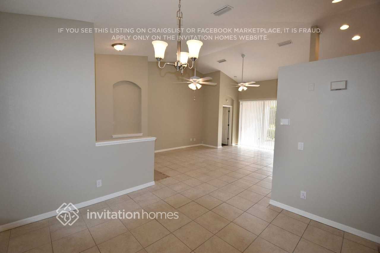 7018 43rd Ave E - Photo 2 of 18