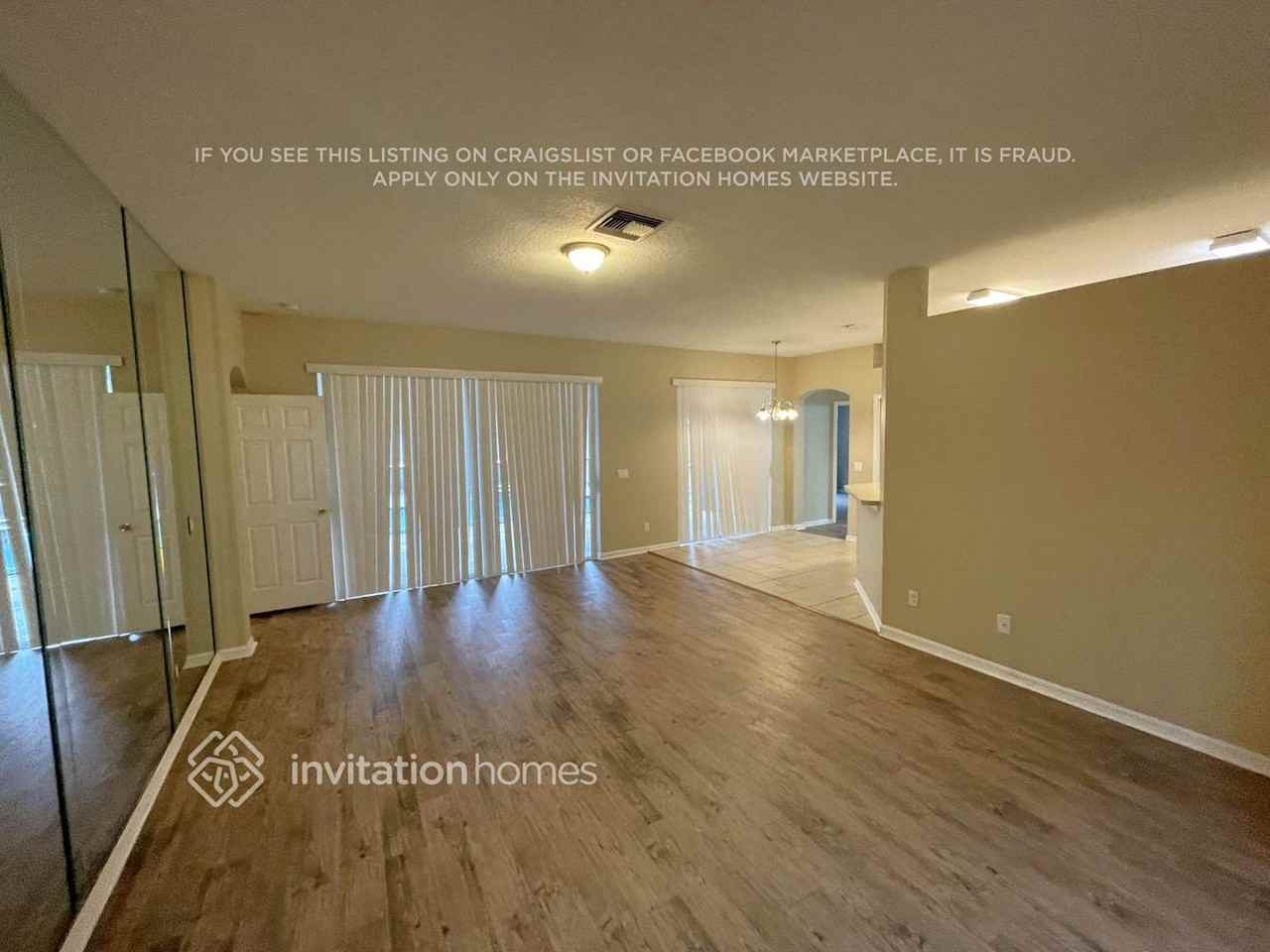 5806 Laguna Woods Ct - Photo 3 of 20