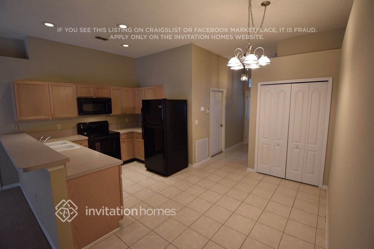 137 Dover Bluff Dr - Photo 4 of 7