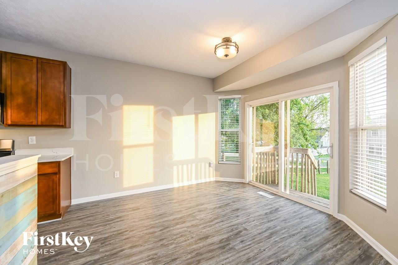 7831 Healy Dr - Photo 5 of 19