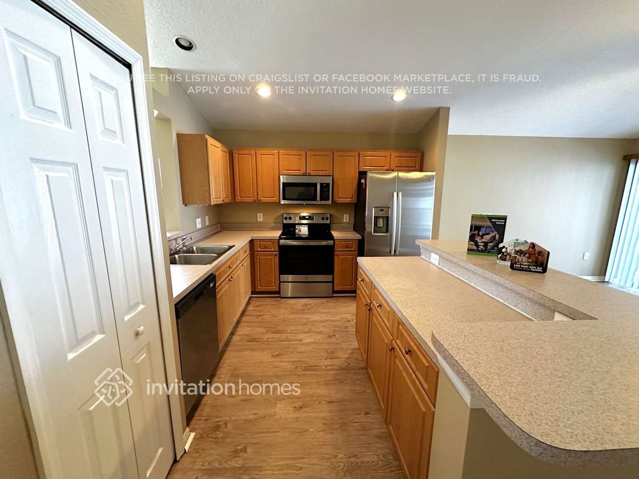 7221 49th Pl E - Photo 3 of 11