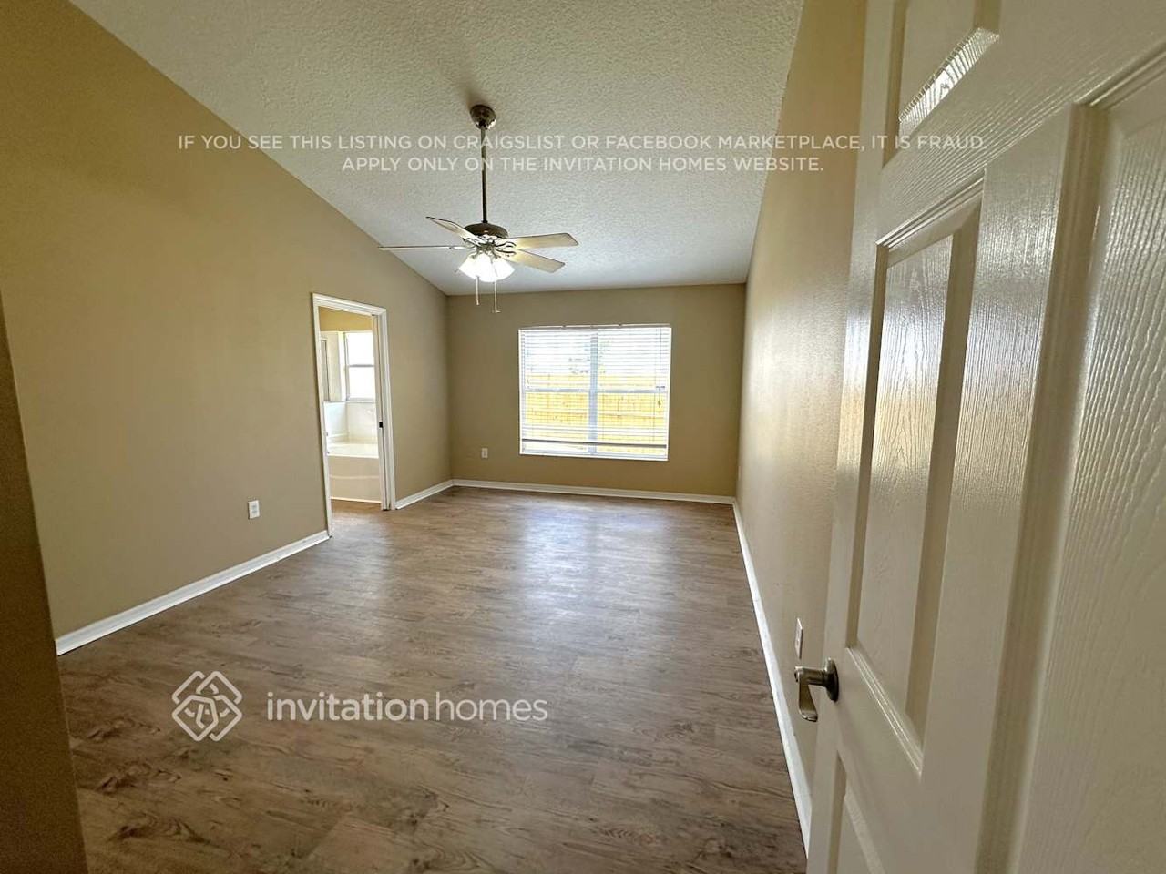 7221 49th Pl E - Photo 5 of 11