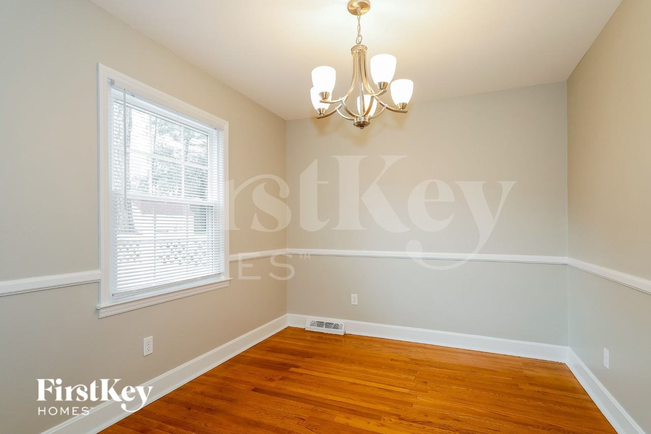 1128 Rocky Ridge Dr - Photo 6 of 15