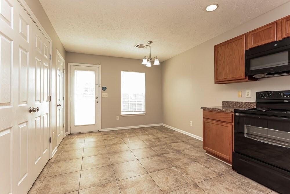 165 Howard Woody Dr - Photo 6 of 16