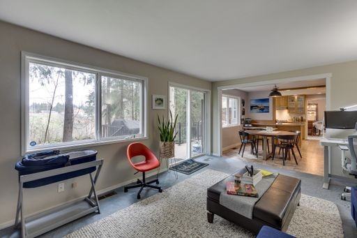 18517 9th Ave W - Photo 4 of 24