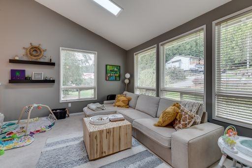 18517 9th Ave W - Photo 5 of 24