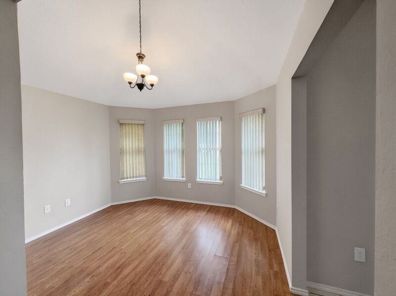 7601 King Arthur Rd - Photo 7 of 18