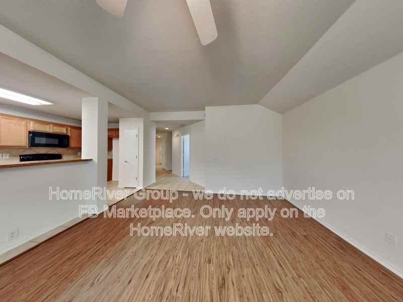 717 River Run Dr - Photo 4 of 26