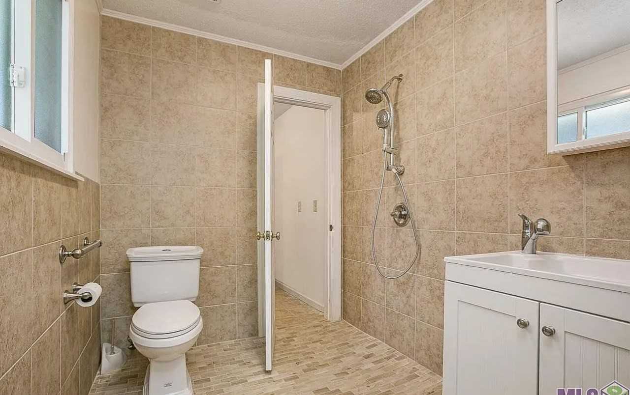 9410 Vienna Ave - Photo 2 of 17