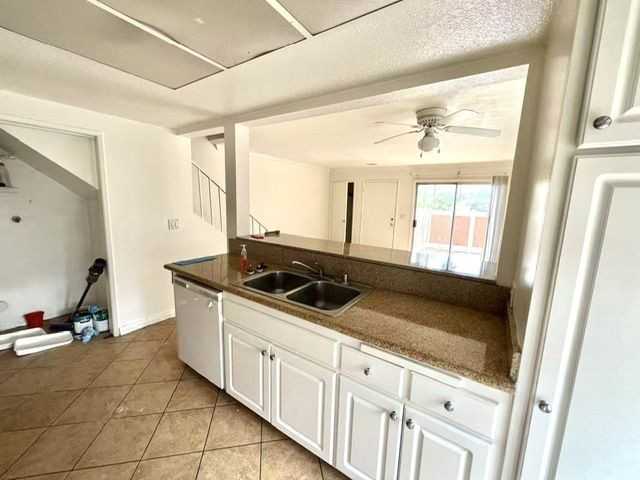 1460 Kendall Dr - Photo 3 of 14