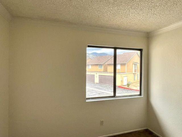 1460 Kendall Dr - Photo 7 of 14