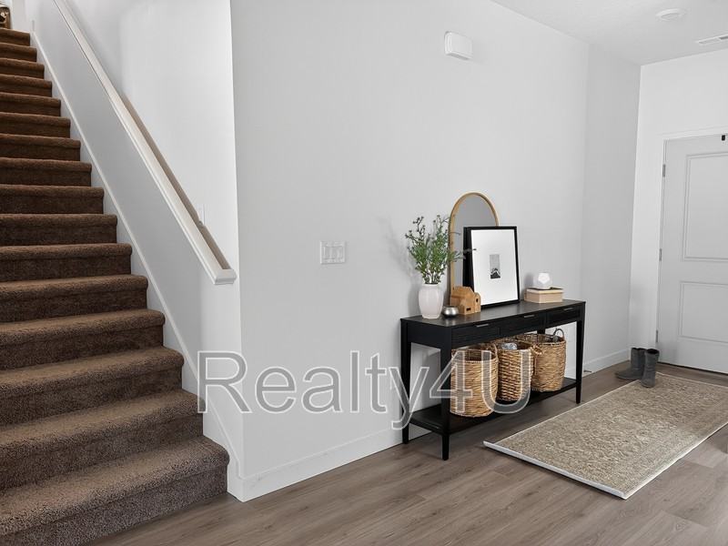 138 E Crown Point Dr - Photo 5 of 22