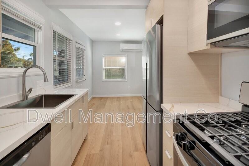 8071 Lemon Ave - Photo 2 of 13