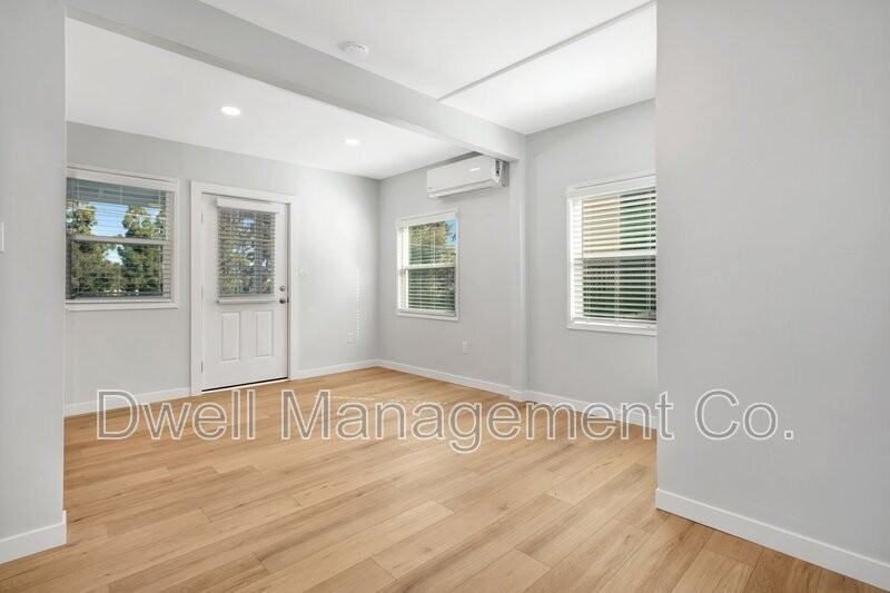 8071 Lemon Ave - Photo 4 of 13