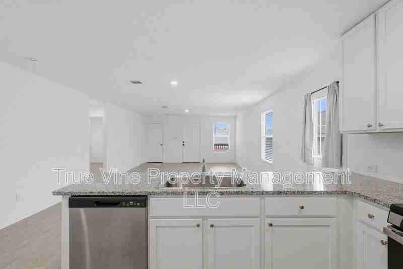 7119 Satellite Way - Photo 7 of 28