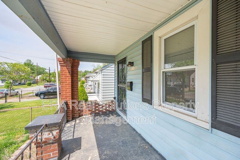 5724 Luhn Ave #1 - Photo 3 of 28