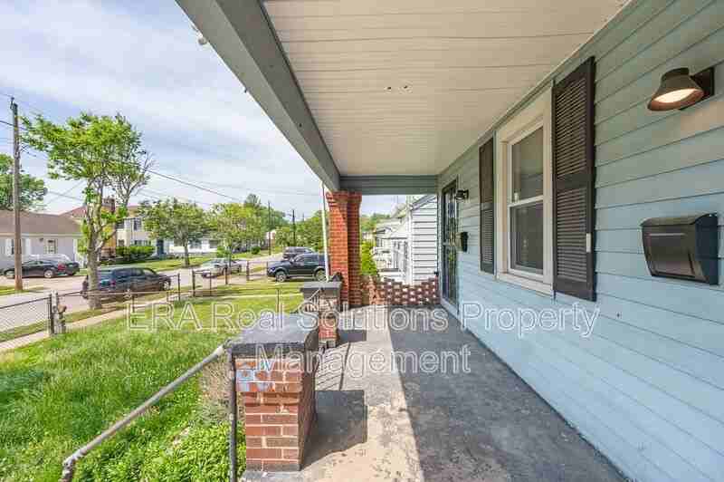 5724 Luhn Ave #1 - Photo 4 of 28