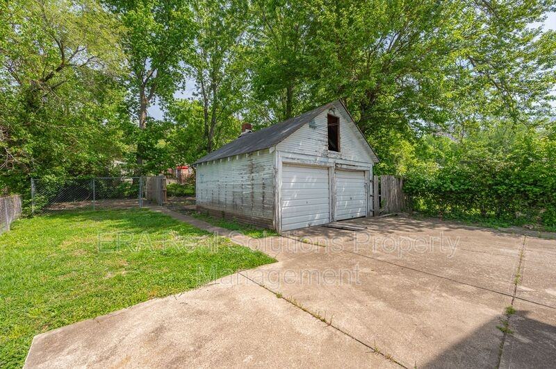 5724 Luhn Ave #1 - Photo 6 of 28