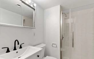 2 Hawthorne Pl - Photo 1 of 1