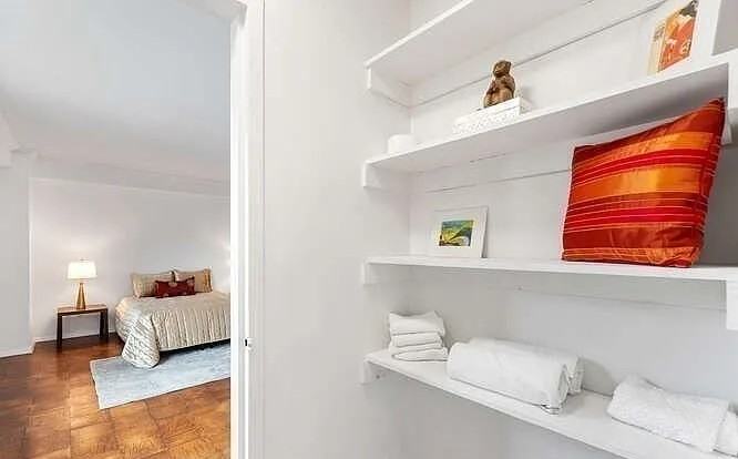 2 Hawthorne Pl - Photo 3 of 8