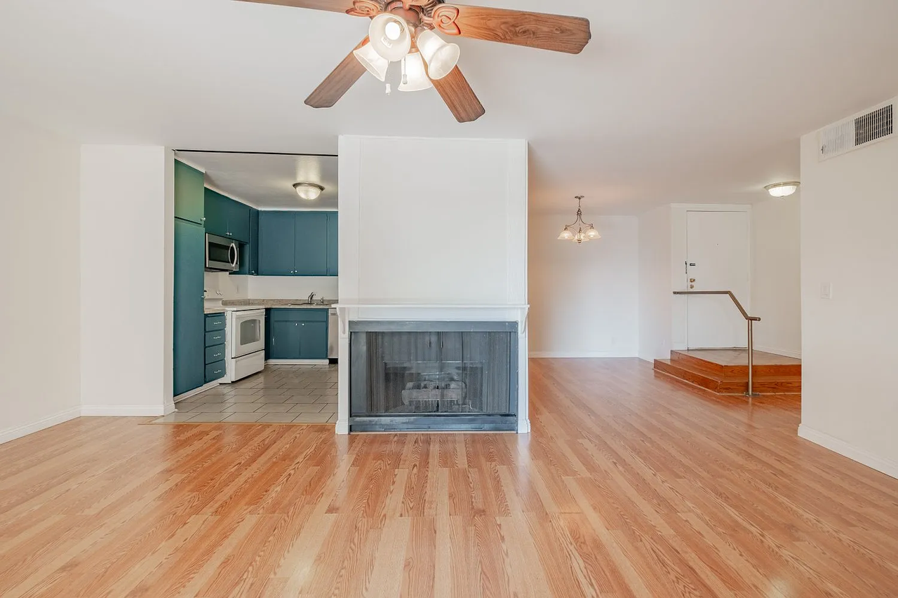 125 N Allen Ave #217 - Photo 3 of 26