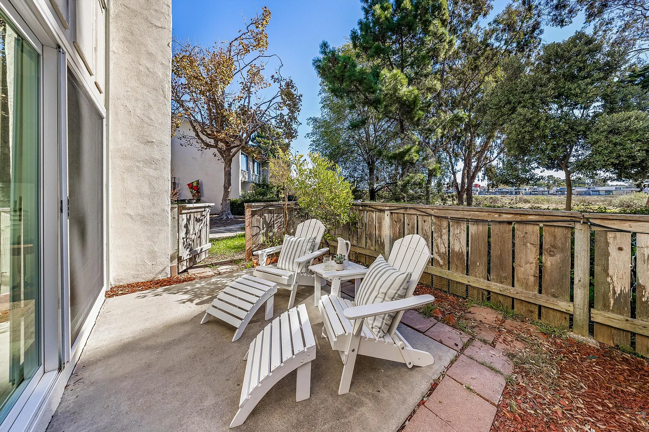 544 Mills Way - Photo 4 of 23