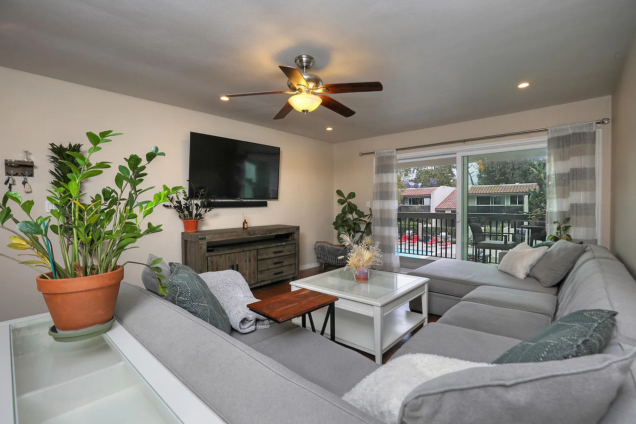 5512 Armitos Ave #48 - Photo 5 of 12