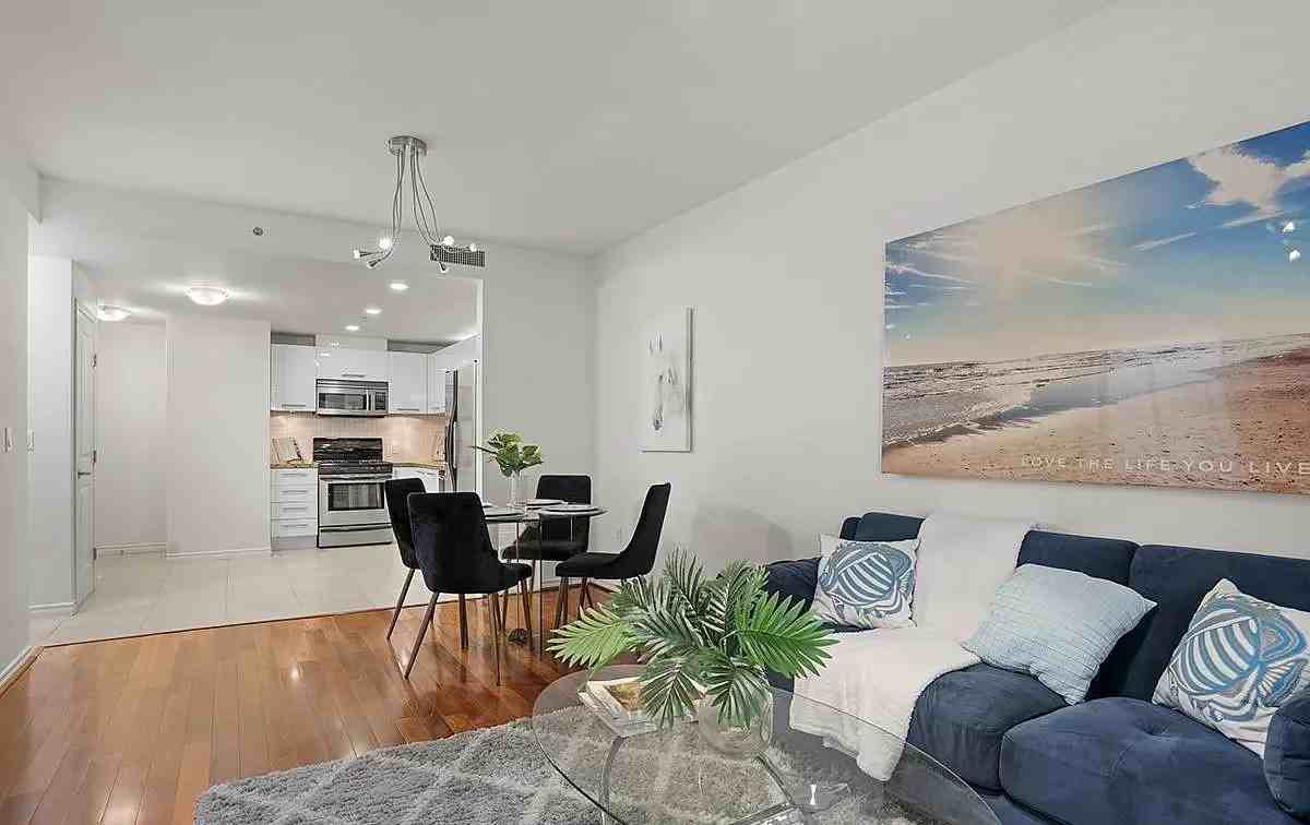 1431 Pacific Hwy #110 - Photo 2 of 31