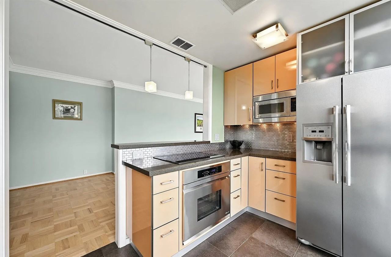 1001 Genter St #2A - Photo 2 of 25