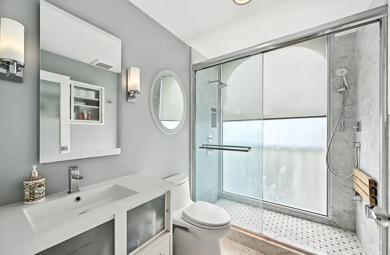 1001 Genter St #2A - Photo 3 of 25