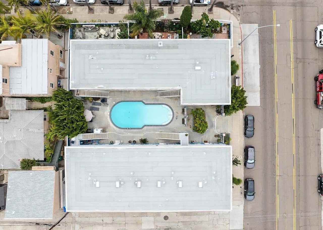 5061 Mission Blvd - Photo 4 of 24