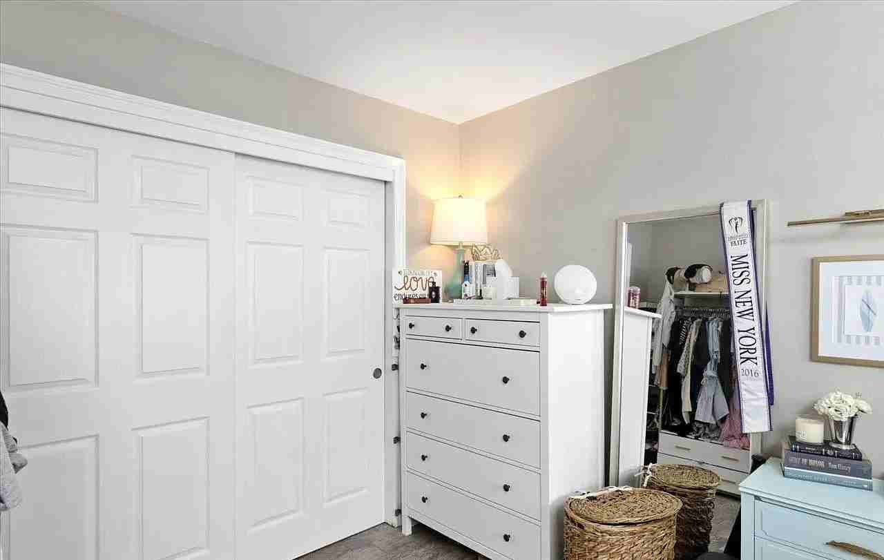 5061 Mission Blvd - Photo 5 of 24